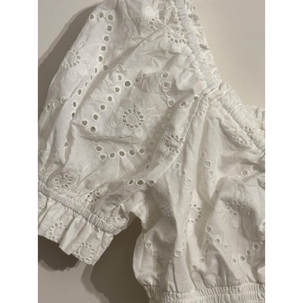 Jennifer & Grace Blouse Sz L White Eyelet Cropped Puff Sleeve Top Coquette - Picture 8 of 8